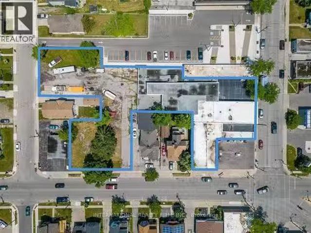 330 Wellington Street, Sarnia, ON, N7T 1H5 commercial for sa.