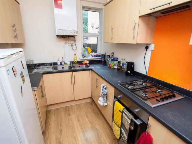 330 Tiverton Road, Stirchley, B29 6BY, United Kingdom | 6 bed house for rent #139401830 | Rentberry