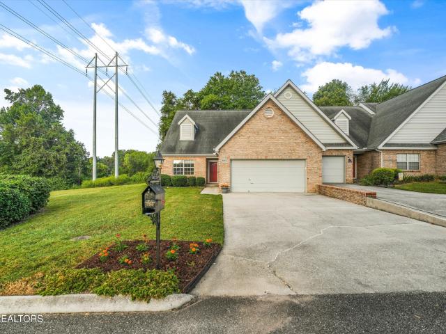 3315 Laurel View Rd