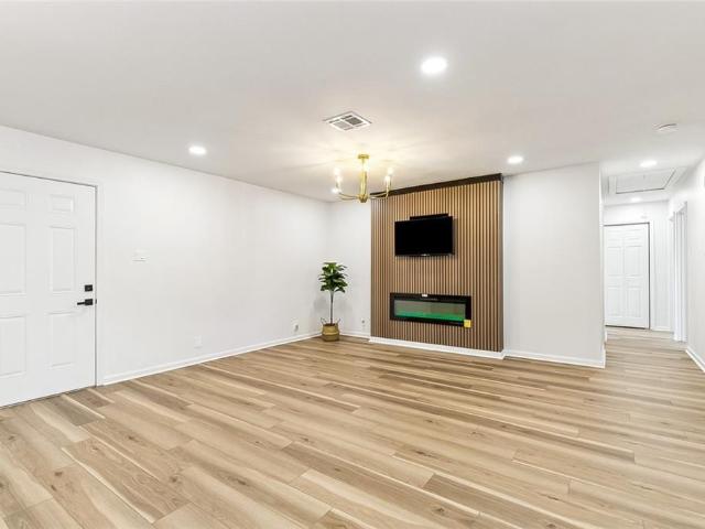 3317 riverland drive