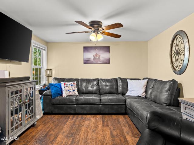 3318 Miller Rd