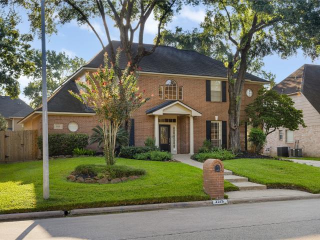 3318 Clover Valley Drive