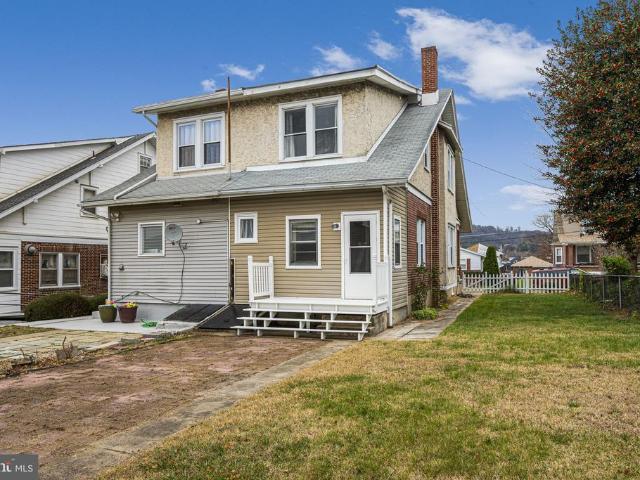3318 Fremont Street