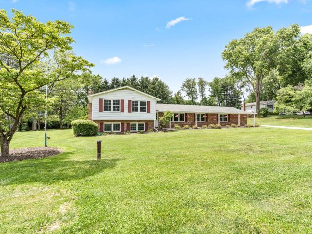 3318 Lowell Lane