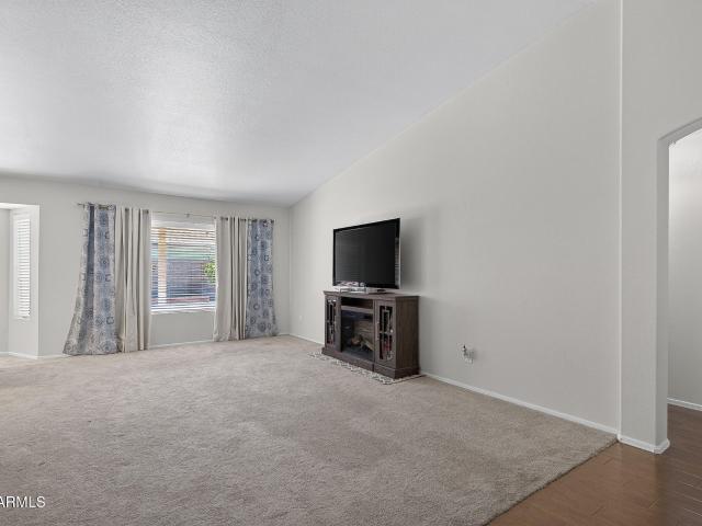 3319 e rosemonte drive