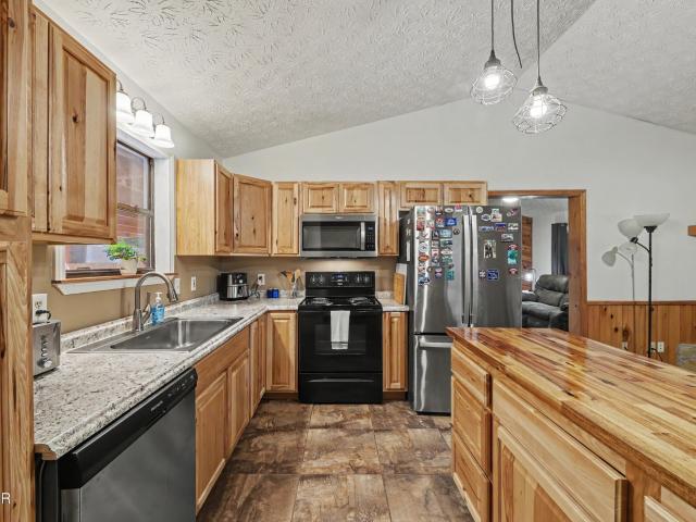 3319 Rocky Ridge Road