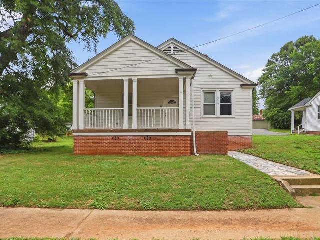 3312 Bloomfield Avenue