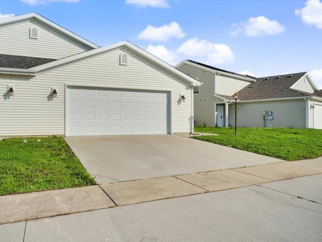 3312 Boulder Ridge Drive
