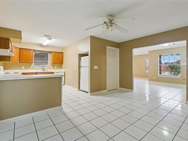 3313 Decomine Drive