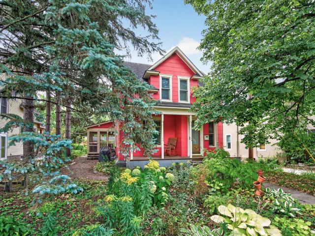3313 E 26th Street
