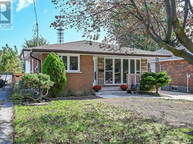 331 East 17Th Street, Hamilton, ON, L9A 4M9 house for sale | Listing ID X13880 | Royal LePage