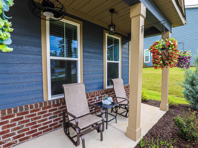 331 Holly Oak Way