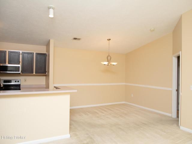 331 Piatt Pl 207