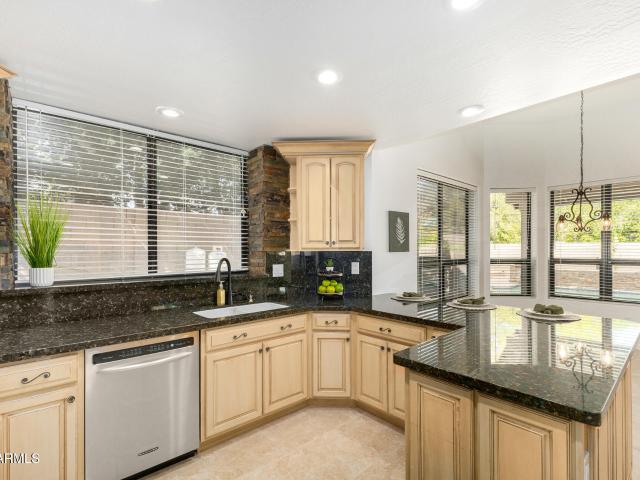 3326 E Rocky Slope Dr, Phoenix, AZ 85044 | MLS #6992