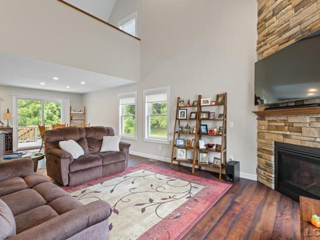3326 Pender Court