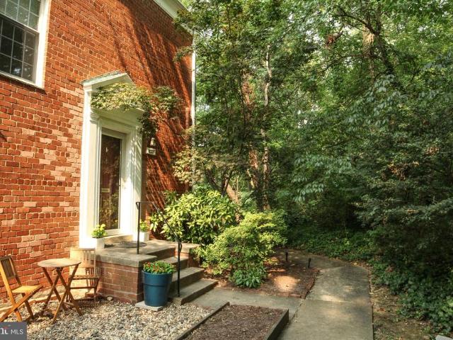 3327 Martha Custis Drive # 3327