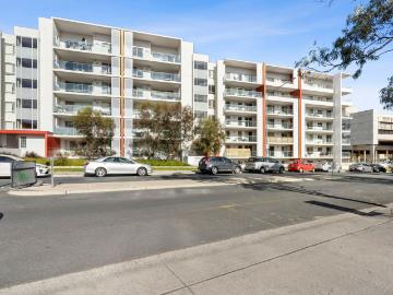 332/80 chandler street belconnen act house for rent lj hooker