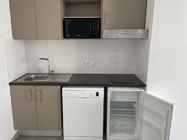 33200 BORDEAUX CAUDERAN APPARTEMENT T1BIS A LOUER AVEC TERRASSE