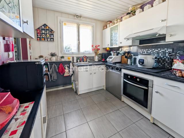 33200 BORDEAUX CAUDÉRAN LES PINS FRANCS T4 LUMINEUX AVEC BEAU BALCON