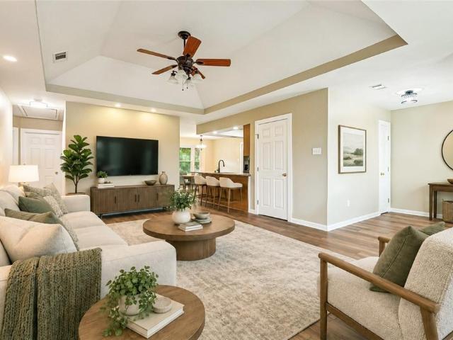3320 shannon drive