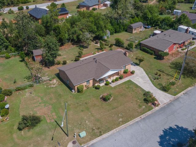 3323 Ravenwood Drive