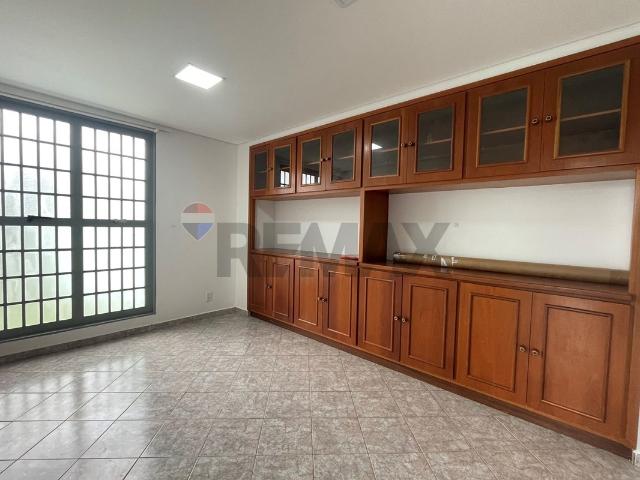 332 Área Útil Sobrado Alugar, 4 Dormitórios localizado em Rua Maria da Glória Machado Sant'Anna, 939 Novo Shopping Ribeirânia, Ribeirão Preto, São Paulo, 14096270 | Brasil