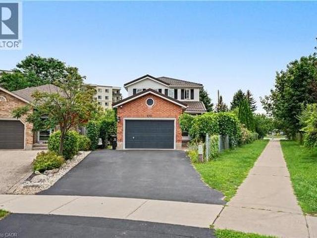 332 Brembel Crescent, Kitchener, ON, N2B 3W9 house for sale | Listing ID 40857 | Royal LePage