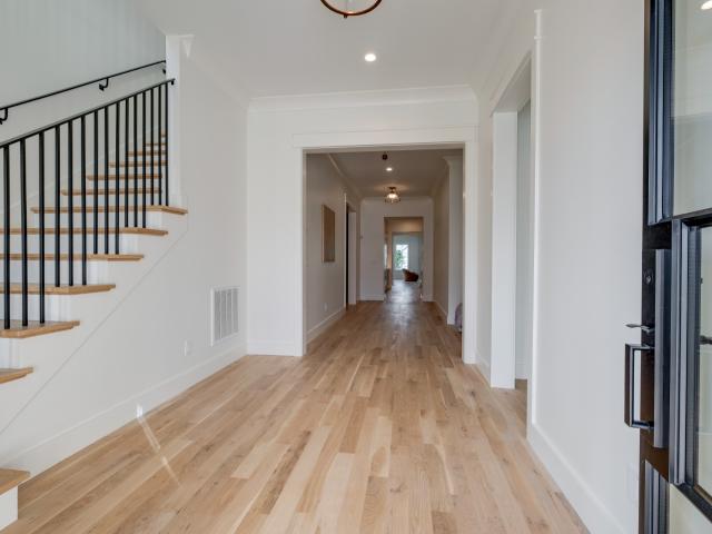 332 Kelly Glenn Ct