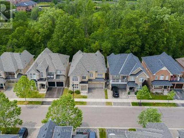 332 Mcgibbon Drive, Milton, ON, L9T 5K7 house for sale | Listing ID W13613 | Royal LePage
