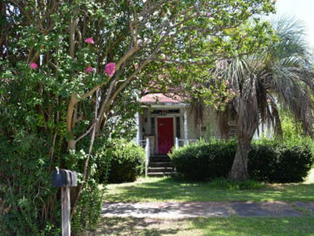 332 N Church Street