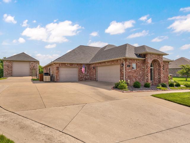 332 Sunset Drive