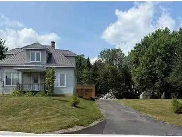 332 Portage Rd, Grand Sault/Grand Falls, NB, E3Z 1M6 house f.