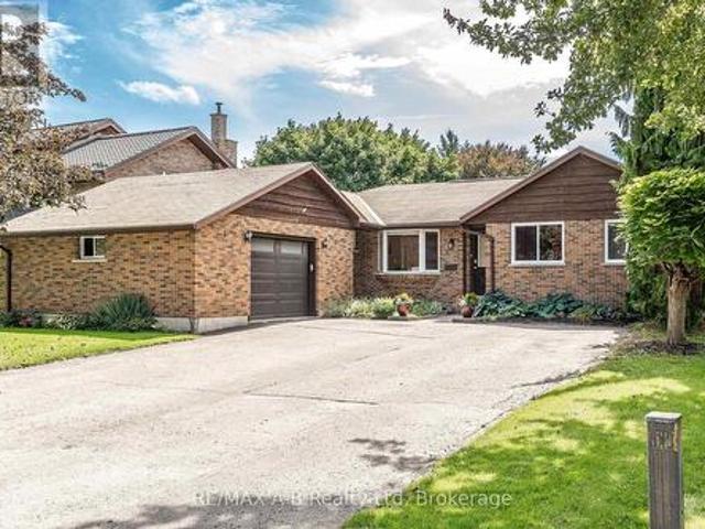 332 Widder Street E, St. Marys, ON, N4X 1A6 house for sale | Listing ID X13793 | Royal LePage
