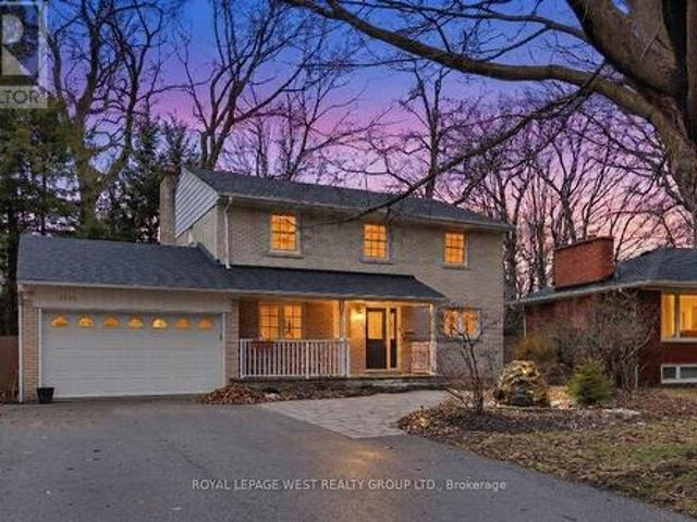 3334 Enniskillen Circle, Mississauga, ON, L5C 2M8 house for sale | Listing ID W12934 | Royal LePage