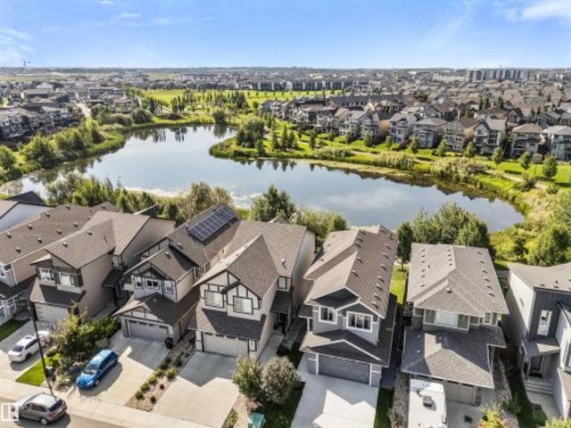 3334 Parker Loop Sw, Edmonton, AB, T6W 4C2 house for sale | Listing ID E4512 | Royal LePage