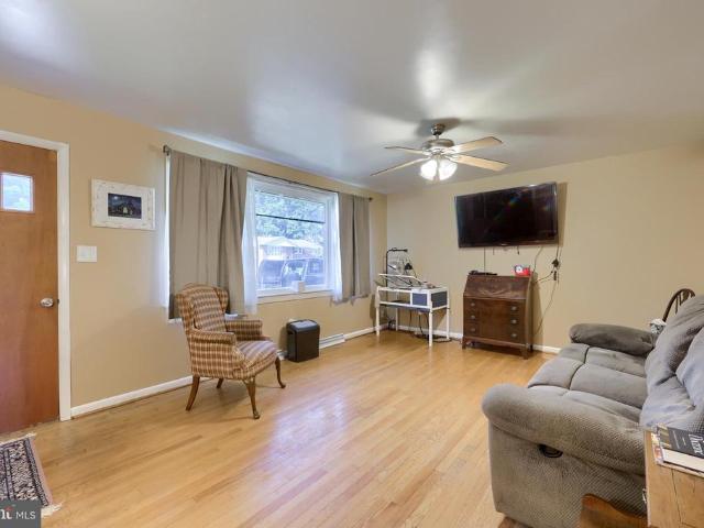 3335 Colby Lane