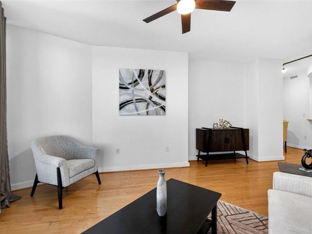 3338 Peachtree Road NE 705