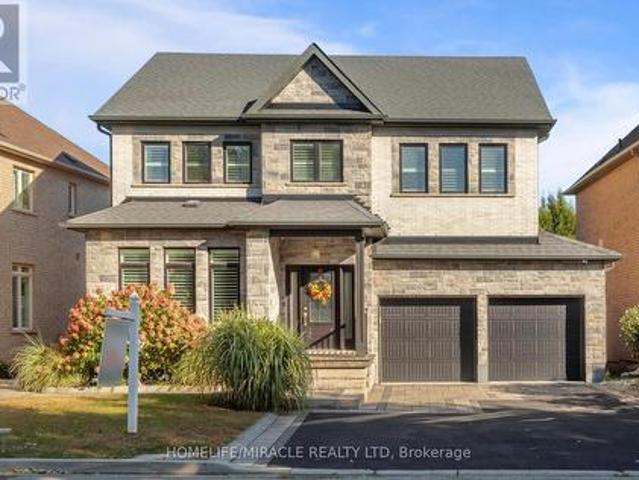 3330 Raspberry Bush Trail, Oakville, ON, L6L 6V2 house for sale | Listing ID W13829 | Royal LePage