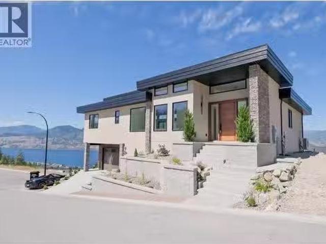 3331 Evergreen Drive Unit# 106, Penticton, BC, V2A 0J3 house.