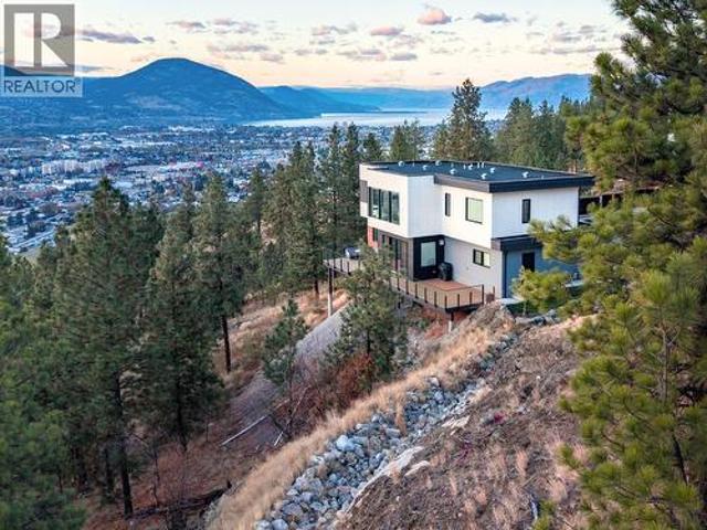 3331 Evergreen Drive Unit# 117, Penticton, BC, V2A 0J3 house for sale | Listing ID 10389 | Royal LePage
