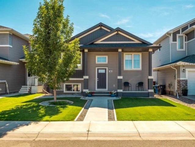 333 Crocus Terrace West, Lethbridge, AB, T1J 5L8 house for sale | Listing ID A2341 | Royal LePage