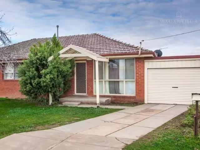 3/33 Bruce Street, Tolland Apartment for rent Listed by Leasi.
