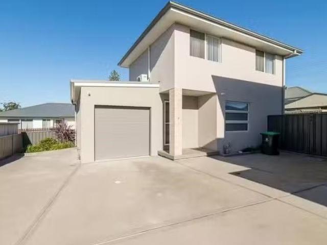 3/33 Kokera Street, WALLSEND Townhouse for rent Listed by Lov.
