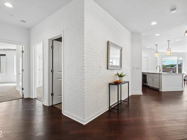 333 Massachusetts Avenue # 305
