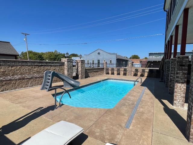 333 N 9th Street