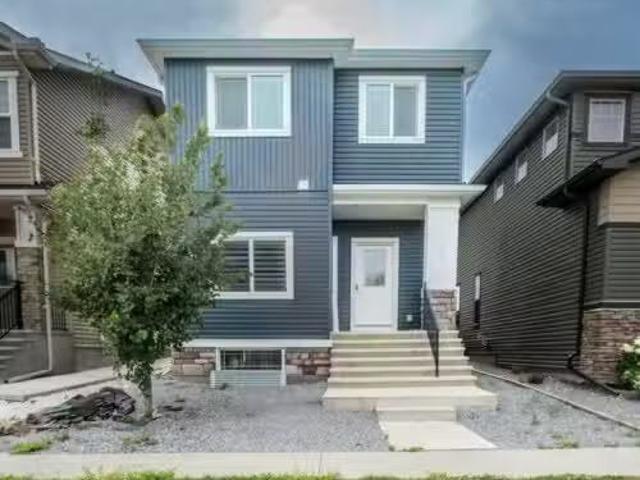 333 Ravenstern Link Se, Airdrie, AB, T4A 0W5 house for sale.