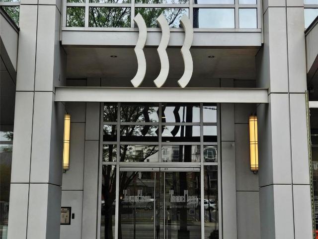 333 W Trade St, Unit 1202, Charlotte, NC 28202 | MLS #4362