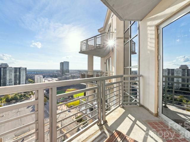 333 W Trade Street # 1709