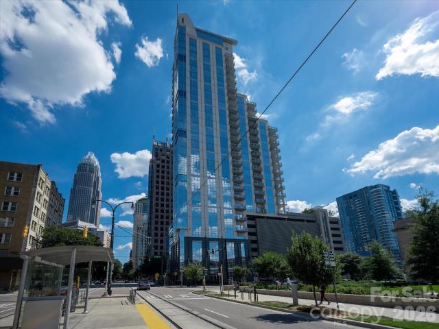 333 W Trade Street # 2005