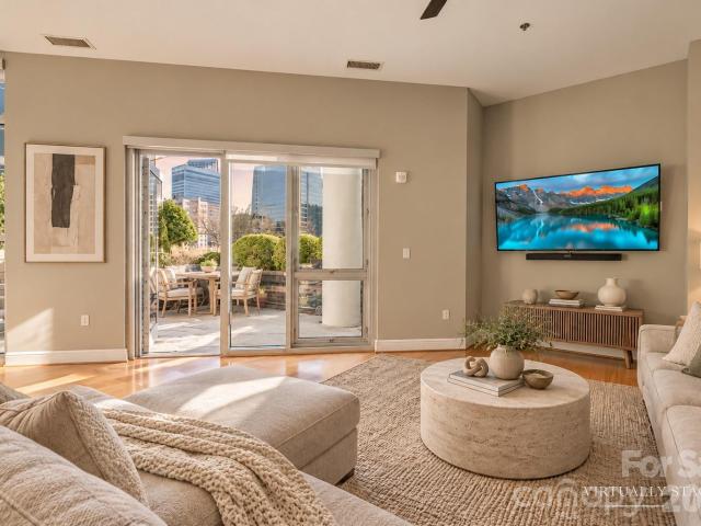 333 W Trade Street W # 708